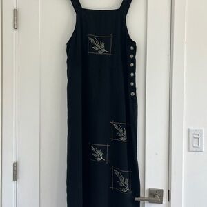 Talbots vintage Black Sleeveless Dress with Leaf Embroidery